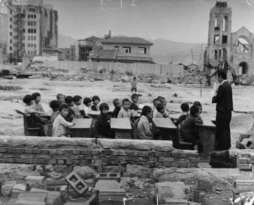 hiroshima school paro docentes